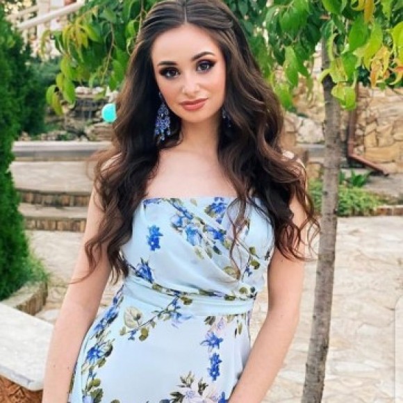 Profile picture of MadelynKay