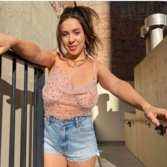 Profile picture of Alaynae